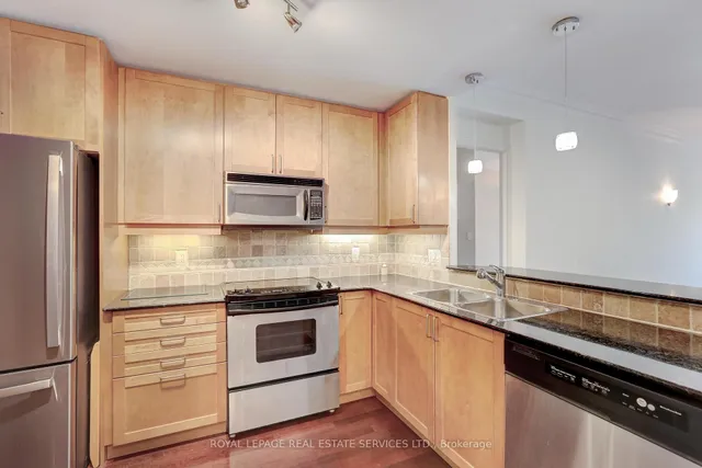 Additional image 12 of 3085 Bloor St Unit 303