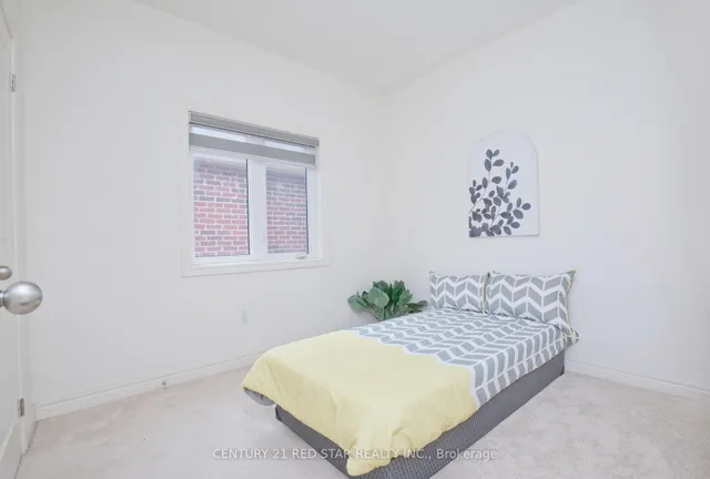 Additional image 17 of 633 Brisdale Dr