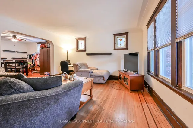 Additional image 9 of 1597 King St