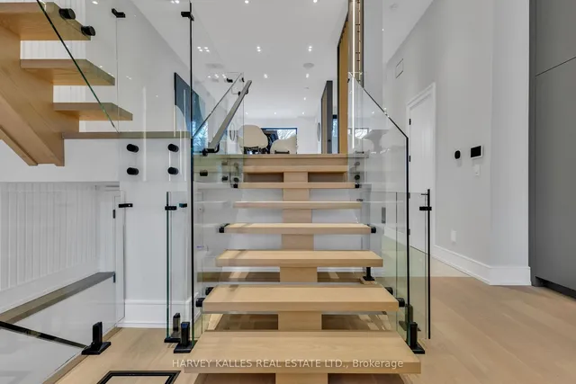 Additional image 16 of 116 Briar Hill Ave