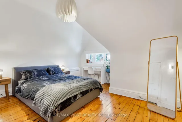 Additional image 40 of 17 Melbourne Ave