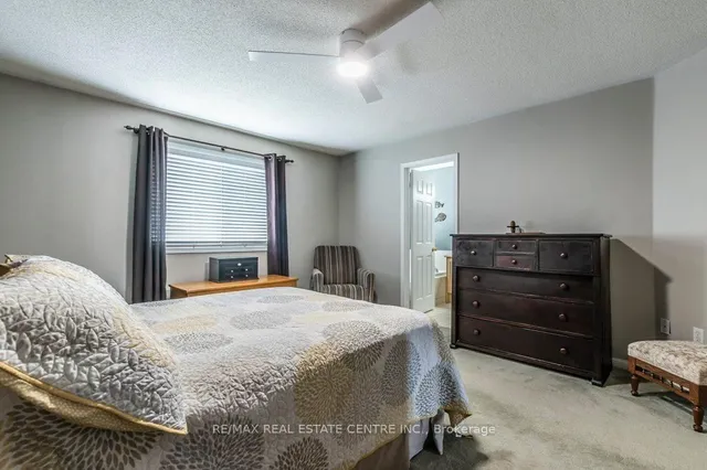 Additional image 27 of 46 Livingston Rd