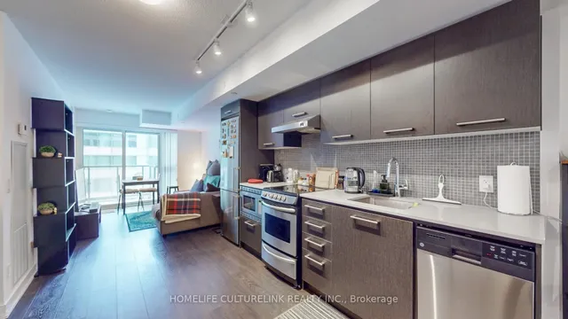 Additional image 21 of 87 Peter St Unit 1417