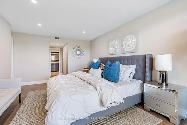 Additional image 15 of 360 Bloor St Unit 603