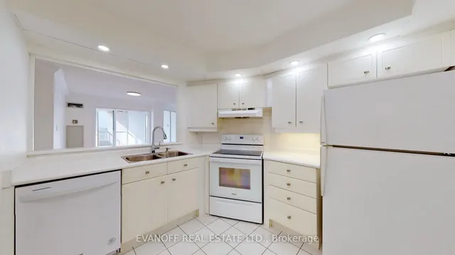 Additional image 10 of 10 Guildwood Pkwy Unit 832