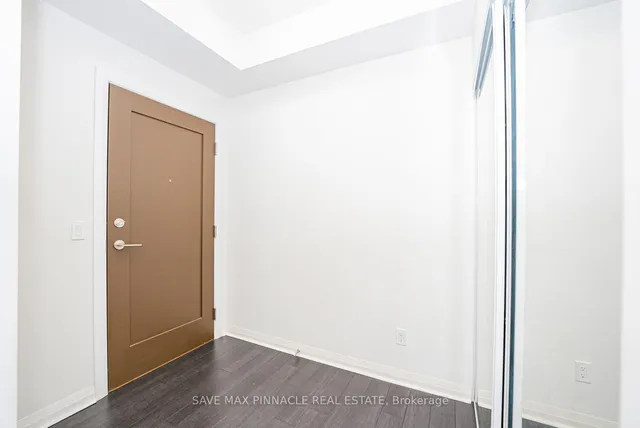 Additional image 8 of 75 Eglinton Ave Unit 509