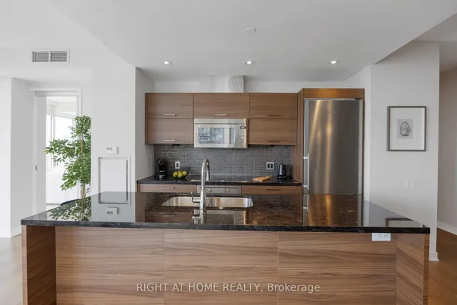 Additional image 8 of 90 Park Lawn Rd Unit 2205