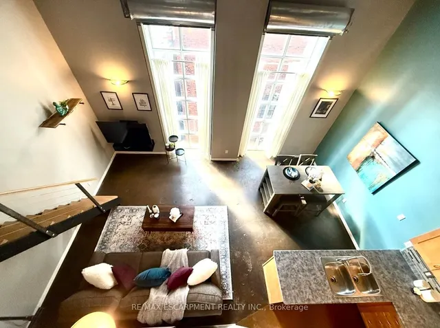 Additional image 17 of 11 Rebecca St Unit 406