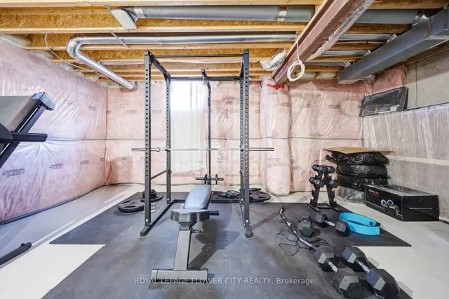 Additional image 43 of 79 Yellowknife Rd