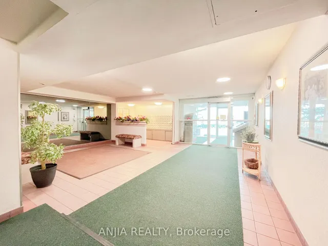 Additional image 4 of 15 Sewells Rd Unit PH3