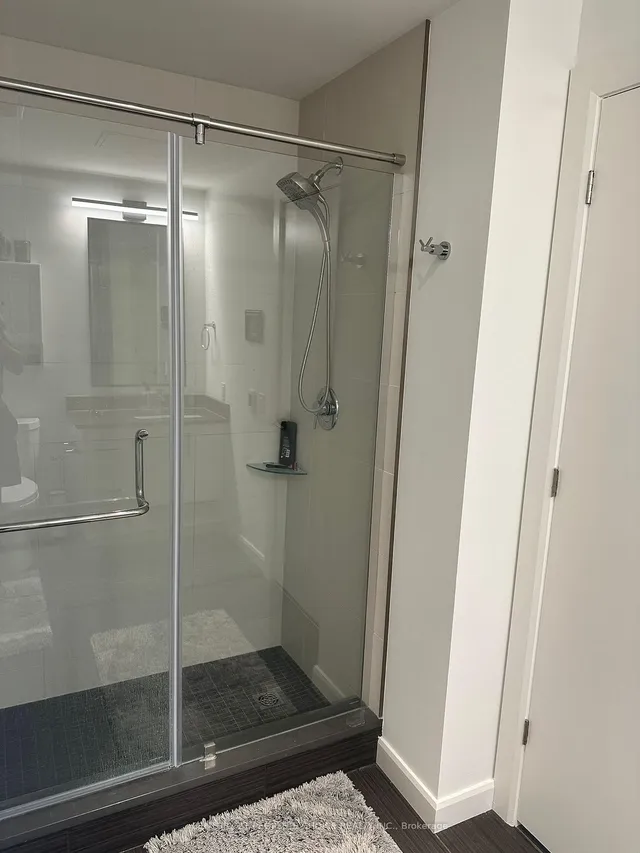 Additional image 8 of 741 King St Unit 901