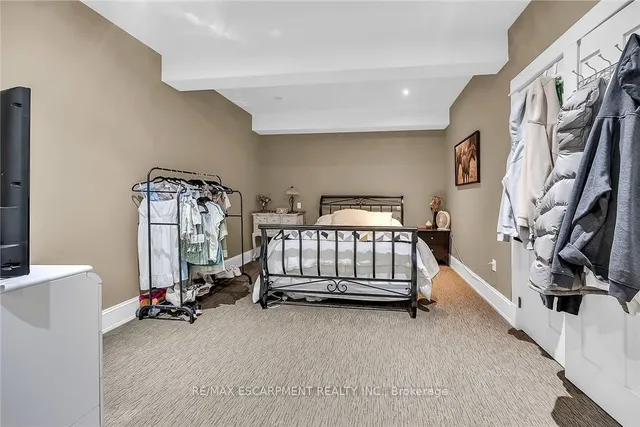 Additional image 37 of 285 Hamilton Dr