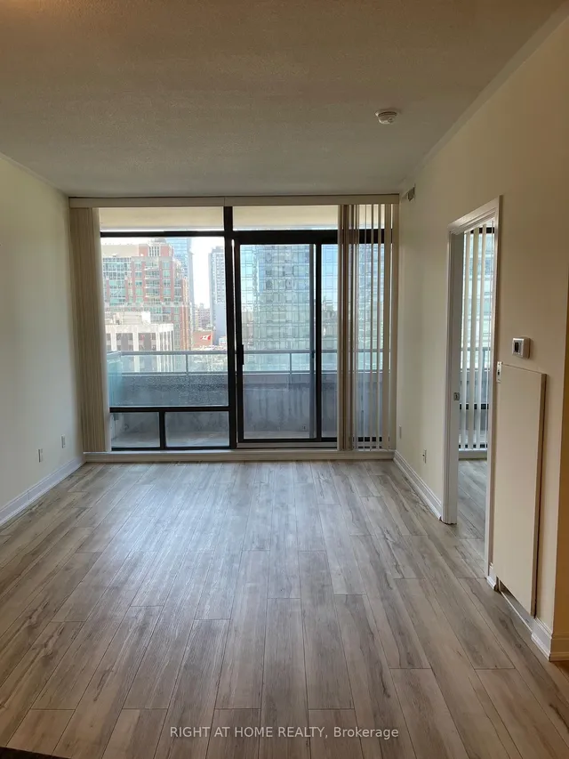 Additional image 5 of 18 Yorkville Ave Unit 1106