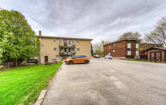 Additional image 19 of 24 Cait Ave