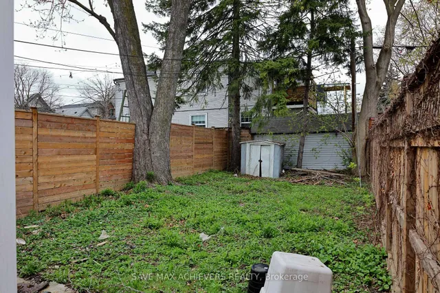 Additional image 47 of 1820 Dundas St