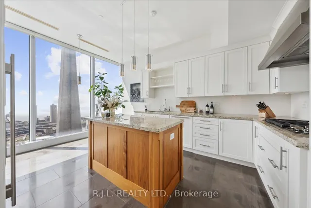 Additional image 23 of 183 Wellington St Unit 2505