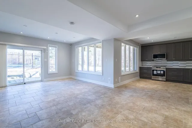 Additional image 16 of 11170 Menzies Crt