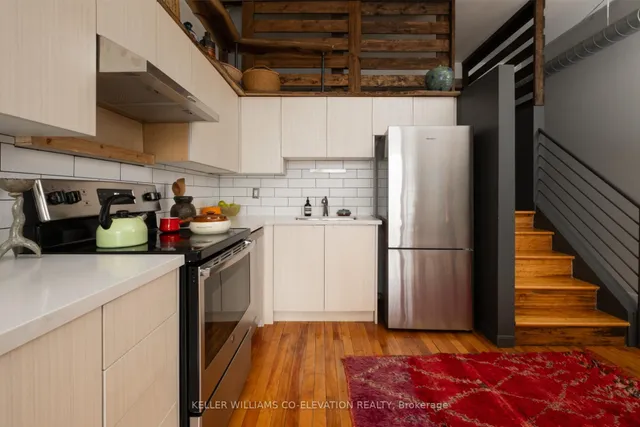 Additional image 5 of 670 Richmond St Unit 105