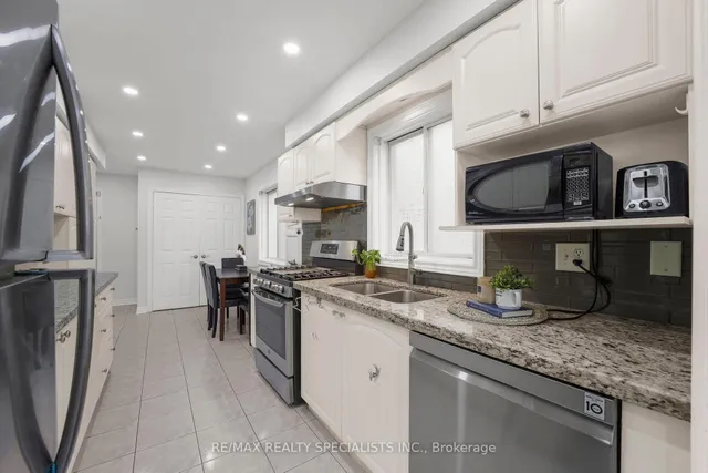 Additional image 9 of 51 Rain Lily Lane