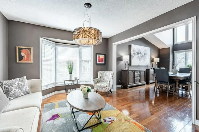 Additional image 12 of 14 Twin Crt