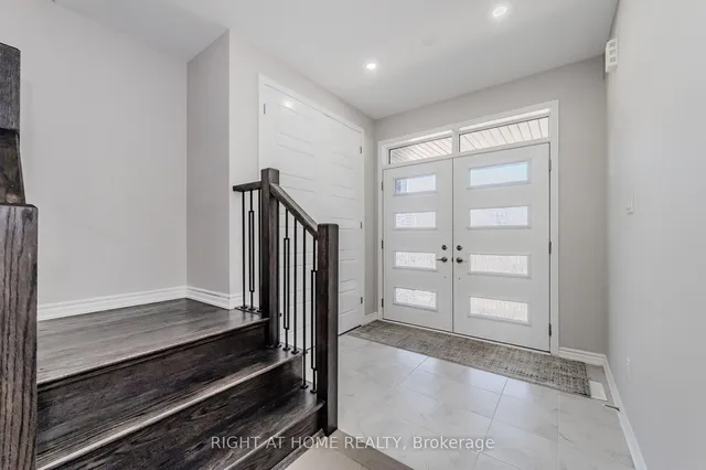 Additional image 2 of 154 HiStand Tr