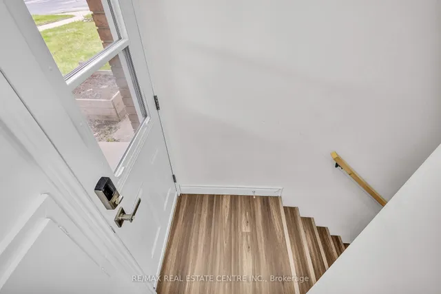 Additional image 26 of 88 Baird Ave