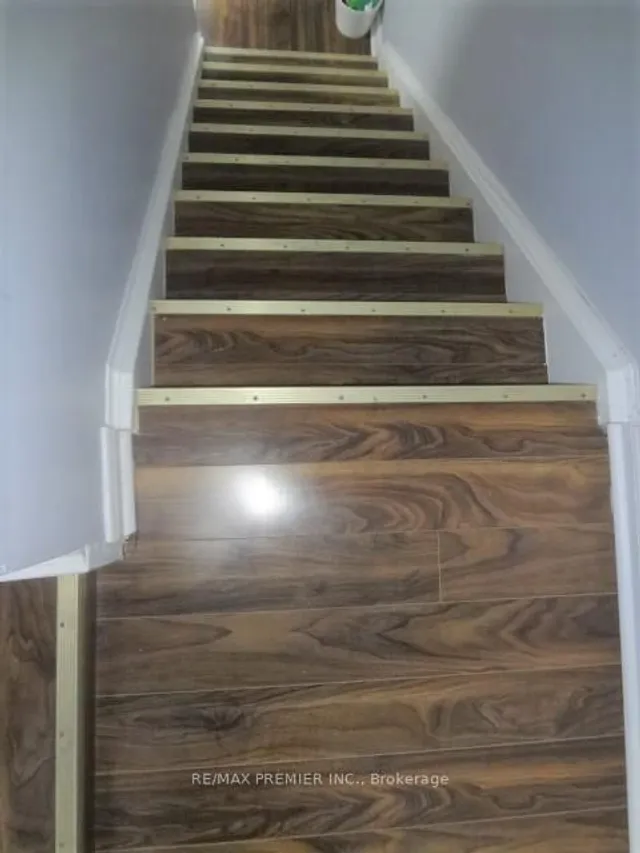 Additional image 9 of 246 John Garland Blvd Unit 43