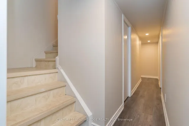 Additional image 33 of 91 L'Amoreaux Dr Unit 126