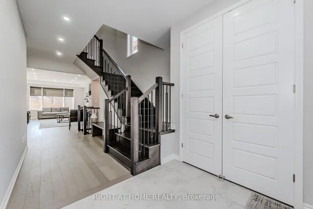 Additional image 14 of 154 HiStand Tr