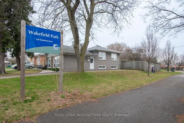 Additional image 38 of 137 Wakefield Rd