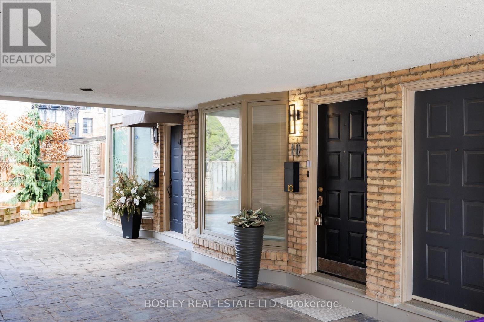 10 - 95 SUMMERHILL AVENUE|Toronto (Rosedale-Moore Park), Ontario M4T1B1