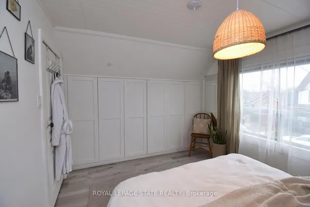 Additional image 16 of 61 Chestnut Ave