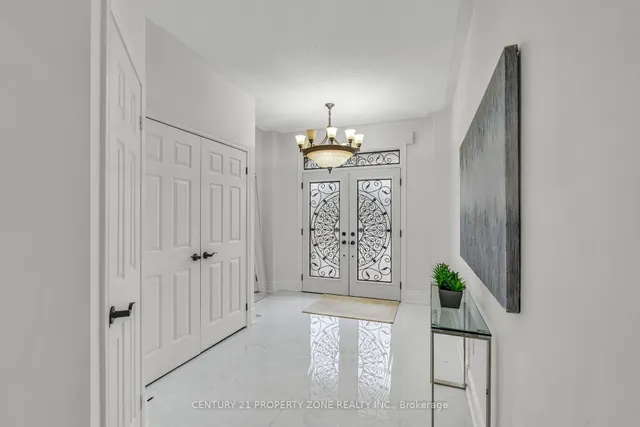 Additional image 7 of 8 Griffith Crt