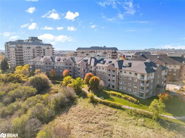 8 Dayspring Cir Unit 1106