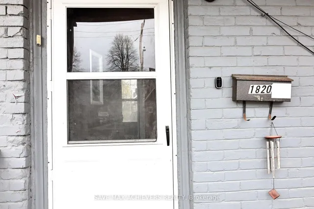 Additional image 4 of 1820 Dundas St