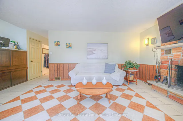 Additional image 22 of 215 Southwood Dr