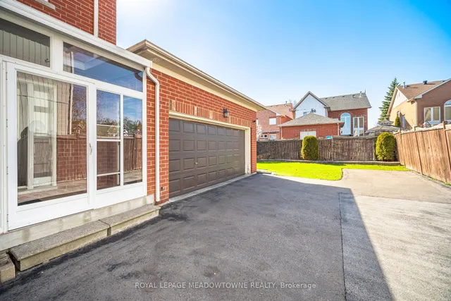 Additional image 46 of 915 Gaslight Way