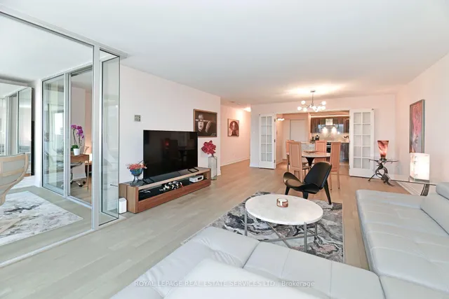 Additional image 3 of 110 Bloor St Unit 1703