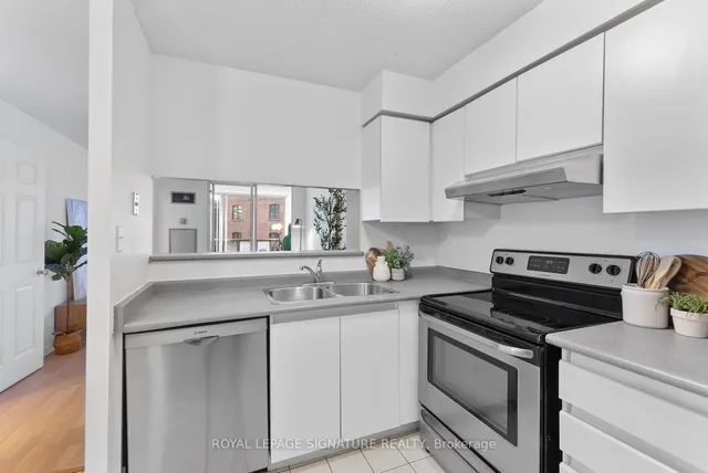 Additional image 12 of 24 Wellesley St Unit 610