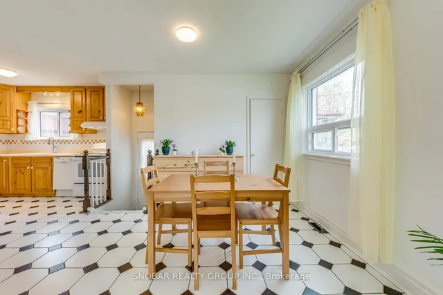 Additional image 12 of 195 Clearbrooke Circ