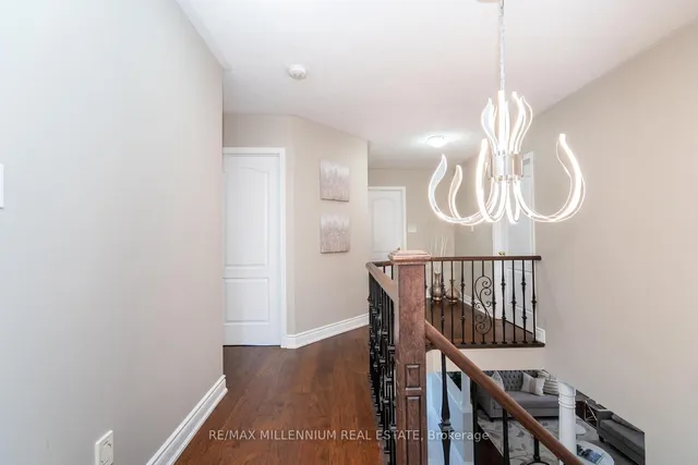 Additional image 25 of 62 Dunvegan Cres