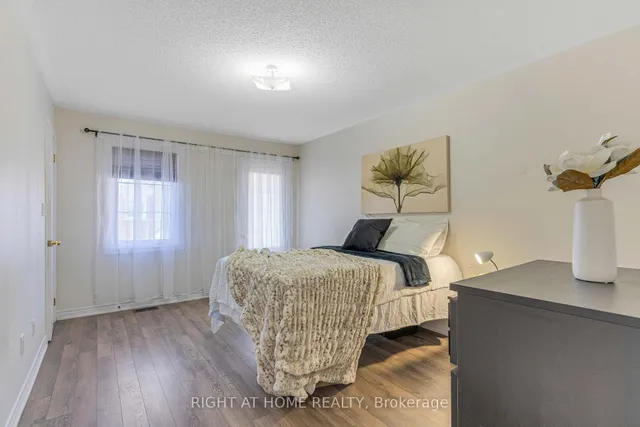 Additional image 12 of 3 Rabbit Run Way