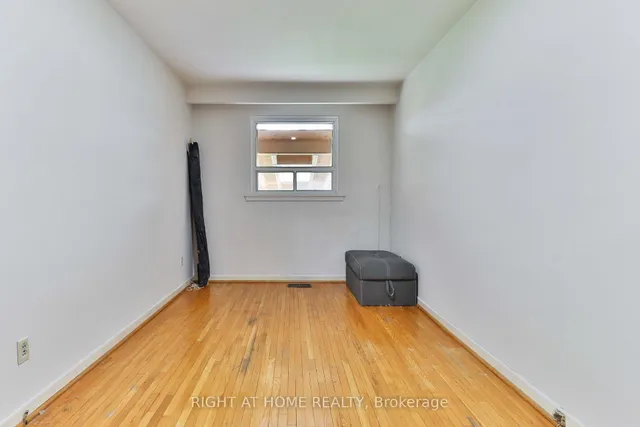 Additional image 22 of 14 Midden Cres