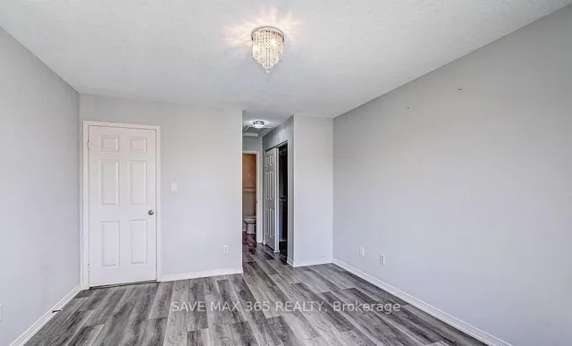 Additional image 28 of 45 Cedarhill Cres Unit 4D