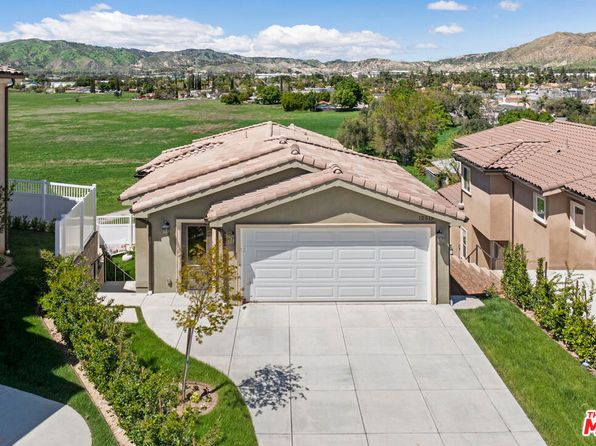 12515 N Haleh Ln, Sylmar, CA 91342