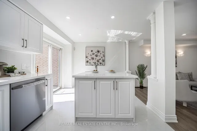 Additional image 22 of 126 Sandyshores Dr