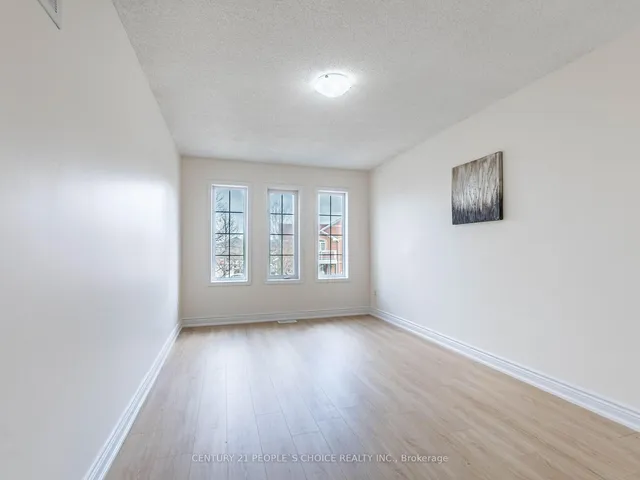 Additional image 29 of 32 Twin Pines Cres