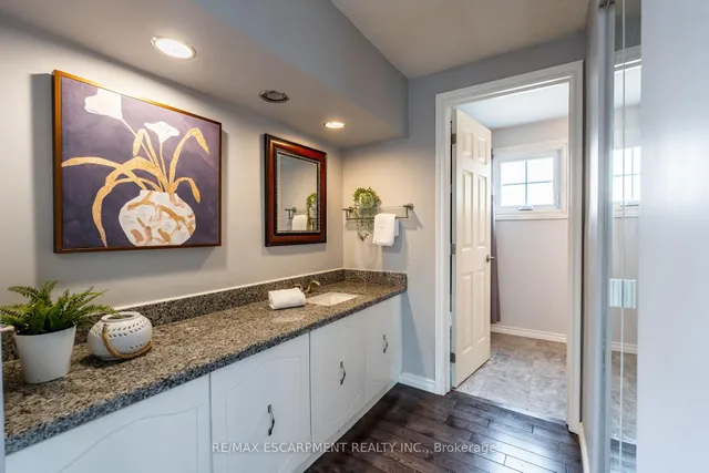 Additional image 26 of 2345 Glastonbury Rd