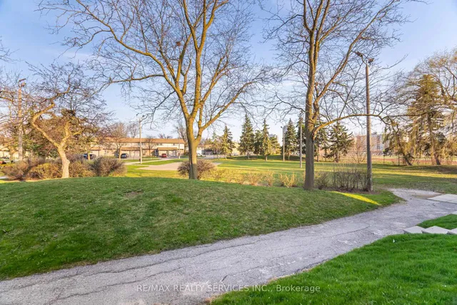 Additional image 36 of 93 Hansen Rd Unit 20