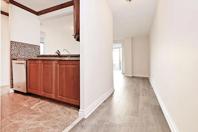 Additional image 6 of 1055 Bay St Unit 1111